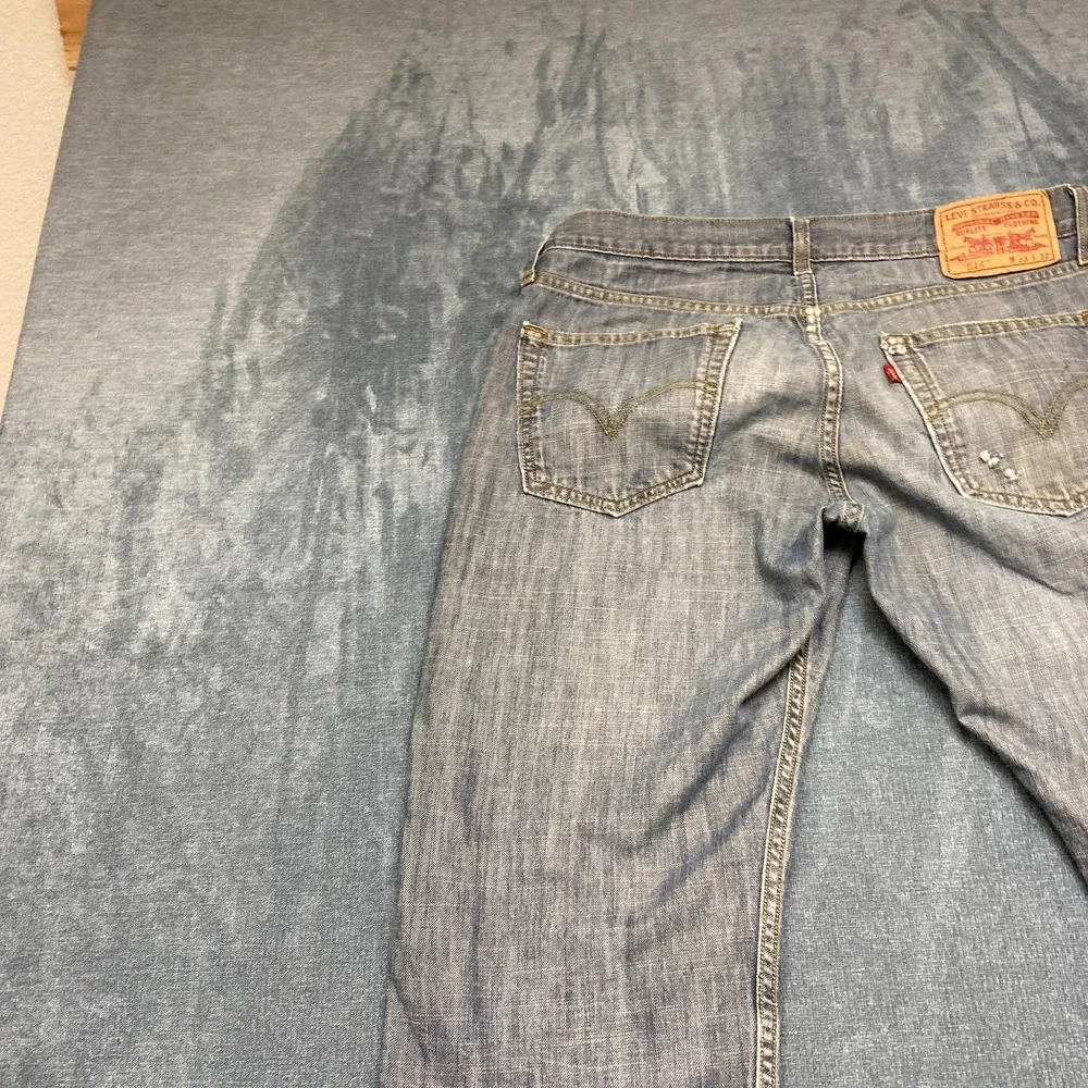Levi's 514 Jeans Mens 33x32 Blue Denim Light Wash Slim Straight Leg Outdoor